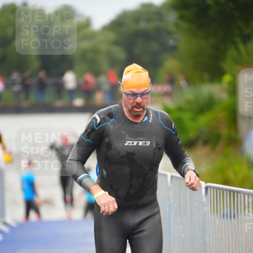 30.08.2026 - Elbe Triathlon Hamburg LAZAROV Photography http://msf.ph/oto/10036438 30.08.2026 09:08:51 Schwimmen 782 meine-sportfotos.de