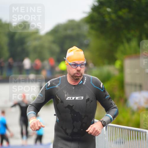 30.08.2026 - Elbe Triathlon Hamburg LAZAROV Photography http://msf.ph/oto/10036440 30.08.2026 09:08:52 Schwimmen 782 meine-sportfotos.de