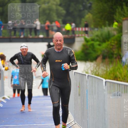 30.08.2026 - Elbe Triathlon Hamburg LAZAROV Photography http://msf.ph/oto/10036634 30.08.2026 09:09:55 Schwimmen 672, 750, 751, 774 meine-sportfotos.de
