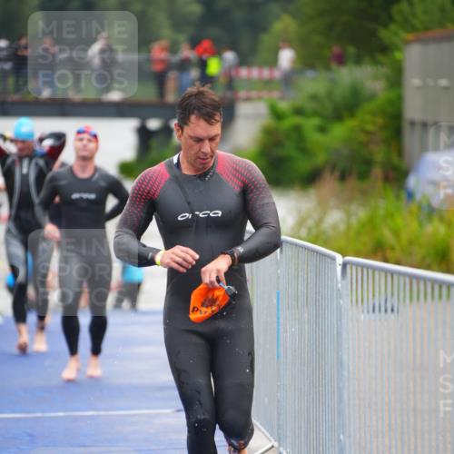 30.08.2026 - Elbe Triathlon Hamburg LAZAROV Photography http://msf.ph/oto/10036695 30.08.2026 09:10:23 Schwimmen 563, 656, 699 meine-sportfotos.de