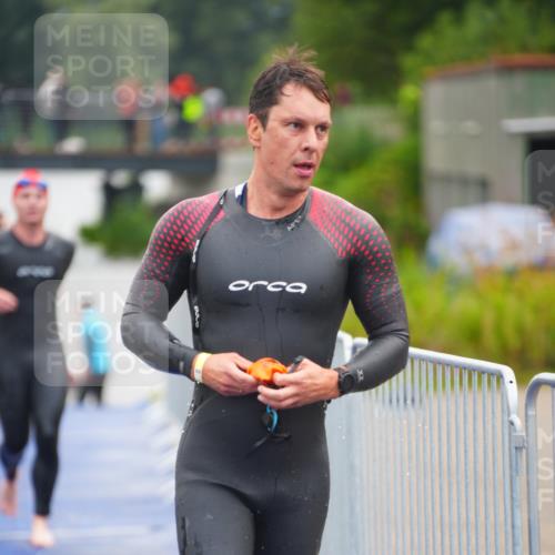 30.08.2026 - Elbe Triathlon Hamburg LAZAROV Photography http://msf.ph/oto/10036700 30.08.2026 09:10:24 Schwimmen 548, 563, 656, 699 meine-sportfotos.de