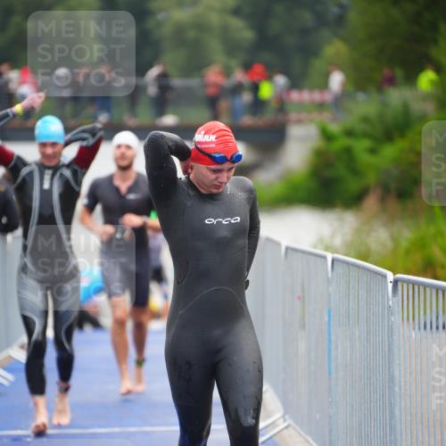 30.08.2026 - Elbe Triathlon Hamburg LAZAROV Photography http://msf.ph/oto/10036707 30.08.2026 09:10:26 Schwimmen 548, 563, 656, 699 meine-sportfotos.de