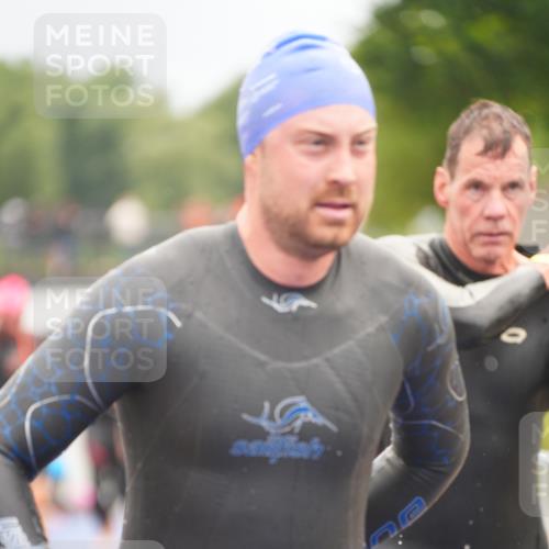 30.08.2026 - Elbe Triathlon Hamburg LAZAROV Photography http://msf.ph/oto/10036784 30.08.2026 09:10:46 Schwimmen 566, 591, 690, 704, 722, 725, 752, 769 meine-sportfotos.de