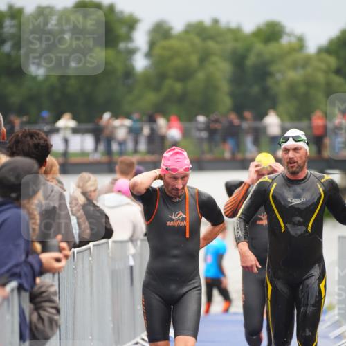 30.08.2026 - Elbe Triathlon Hamburg LAZAROV Photography http://msf.ph/oto/10036787 30.08.2026 09:10:49 Schwimmen 566, 591, 678, 690, 704, 722, 725, 752, 769 meine-sportfotos.de