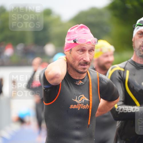 30.08.2026 - Elbe Triathlon Hamburg LAZAROV Photography http://msf.ph/oto/10036809 30.08.2026 09:10:52 Schwimmen 566, 591, 678, 690, 700, 704, 715, 722, 725, 752, 769 meine-sportfotos.de