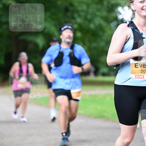 30.08.2026 - Blankeneser Heldenlauf Dr. Thomas Lammeyer http://msf.ph/oto/10037038 30.08.2026 10:49:04 Laufen 2075 meine-sportfotos.de