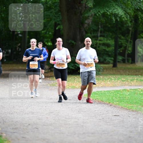 30.08.2026 - Blankeneser Heldenlauf Dr. Thomas Lammeyer http://msf.ph/oto/10037075 30.08.2026 10:49:38 Laufen 2002, 2001, 7 meine-sportfotos.de
