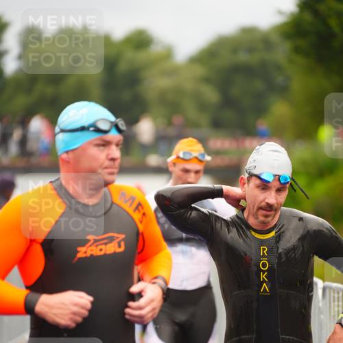 30.08.2026 - Elbe Triathlon Hamburg LAZAROV Photography http://msf.ph/oto/10037085 30.08.2026 09:11:51 Schwimmen 521, 546, 655, 710 meine-sportfotos.de