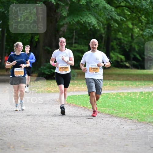 30.08.2026 - Blankeneser Heldenlauf Dr. Thomas Lammeyer http://msf.ph/oto/10037092 30.08.2026 10:49:40 Laufen 2736, 2700, 2002, 2001, 57 meine-sportfotos.de