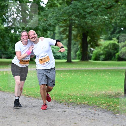 30.08.2026 - Blankeneser Heldenlauf Dr. Thomas Lammeyer http://msf.ph/oto/10037115 30.08.2026 10:49:44 Laufen 2002, 2001 meine-sportfotos.de
