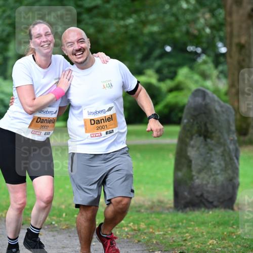 30.08.2026 - Blankeneser Heldenlauf Dr. Thomas Lammeyer http://msf.ph/oto/10037125 30.08.2026 10:49:45 Laufen 2002, 2001 meine-sportfotos.de