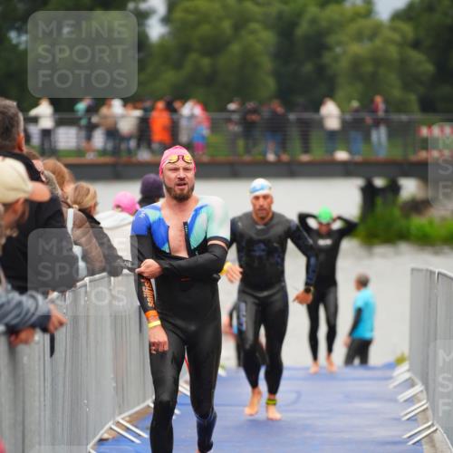 30.08.2026 - Elbe Triathlon Hamburg LAZAROV Photography http://msf.ph/oto/10037159 30.08.2026 09:12:13 Schwimmen 587, 602, 648, 650, 658, 664, 666, 716, 788 meine-sportfotos.de