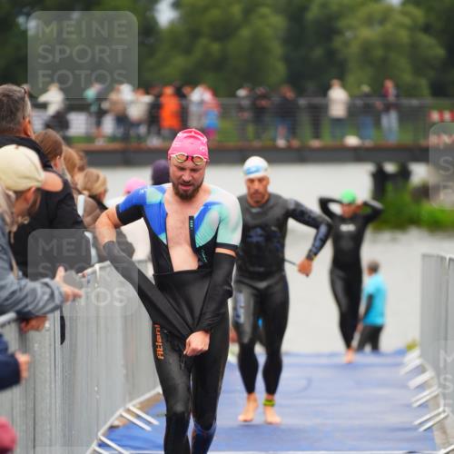 30.08.2026 - Elbe Triathlon Hamburg LAZAROV Photography http://msf.ph/oto/10037162 30.08.2026 09:12:14 Schwimmen 587, 602, 648, 650, 658, 664, 666, 716, 788 meine-sportfotos.de