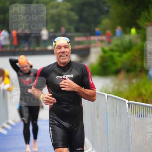 30.08.2026 - Elbe Triathlon Hamburg LAZAROV Photography http://msf.ph/oto/10037231 30.08.2026 09:12:31 Schwimmen 696, 716, 735, 763 meine-sportfotos.de
