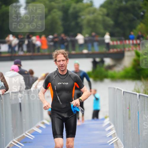 30.08.2026 - Elbe Triathlon Hamburg LAZAROV Photography http://msf.ph/oto/10037296 30.08.2026 09:13:02 Schwimmen 736, 754, 783 meine-sportfotos.de