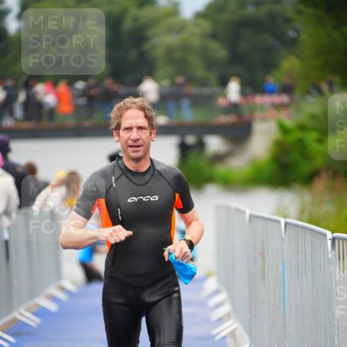 30.08.2026 - Elbe Triathlon Hamburg LAZAROV Photography http://msf.ph/oto/10037304 30.08.2026 09:13:03 Schwimmen 736, 754, 783 meine-sportfotos.de