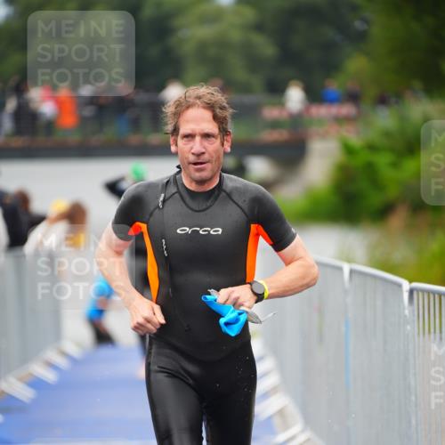 30.08.2026 - Elbe Triathlon Hamburg LAZAROV Photography http://msf.ph/oto/10037311 30.08.2026 09:13:03 Schwimmen 736, 754, 783 meine-sportfotos.de