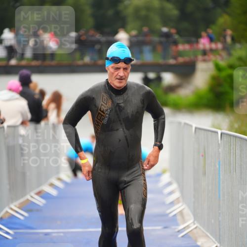 30.08.2026 - Elbe Triathlon Hamburg LAZAROV Photography http://msf.ph/oto/10037375 30.08.2026 09:13:28 Schwimmen 673, 680, 686, 766 meine-sportfotos.de