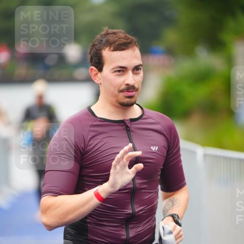 30.08.2026 - Elbe Triathlon Hamburg LAZAROV Photography http://msf.ph/oto/10037424 30.08.2026 09:13:50 Schwimmen 510, 711 meine-sportfotos.de