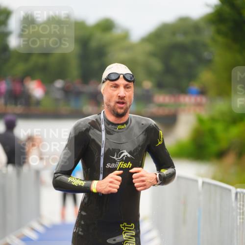 30.08.2026 - Elbe Triathlon Hamburg LAZAROV Photography http://msf.ph/oto/10037430 30.08.2026 09:13:55 Schwimmen 510, 711 meine-sportfotos.de