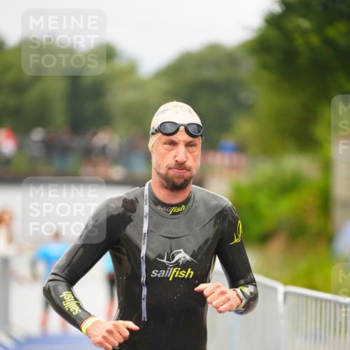 30.08.2026 - Elbe Triathlon Hamburg LAZAROV Photography http://msf.ph/oto/10037435 30.08.2026 09:13:56 Schwimmen 510, 711 meine-sportfotos.de