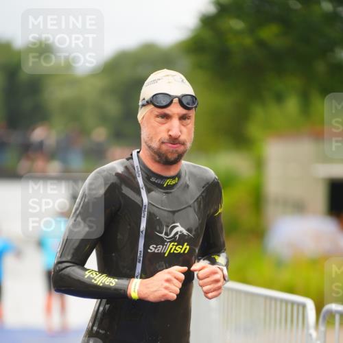 30.08.2026 - Elbe Triathlon Hamburg LAZAROV Photography http://msf.ph/oto/10037438 30.08.2026 09:13:56 Schwimmen 510, 711 meine-sportfotos.de