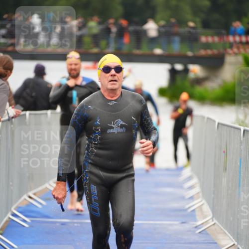 30.08.2026 - Elbe Triathlon Hamburg LAZAROV Photography http://msf.ph/oto/10037662 30.08.2026 09:15:10 Schwimmen 662, 669, 734, 786 meine-sportfotos.de