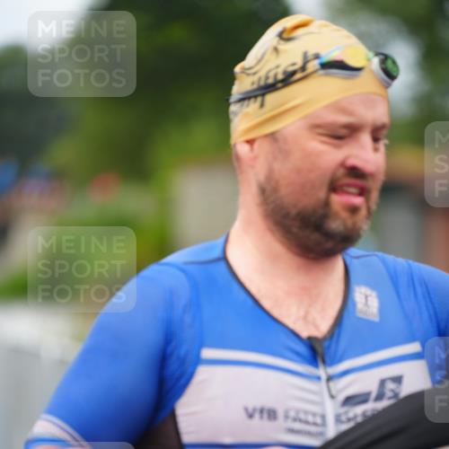 30.08.2026 - Elbe Triathlon Hamburg LAZAROV Photography http://msf.ph/oto/10037669 30.08.2026 09:15:16 Schwimmen 662, 669, 720, 734, 785, 786 meine-sportfotos.de