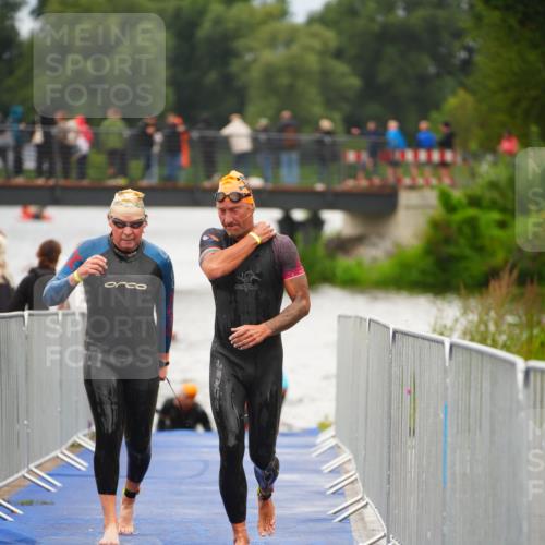 30.08.2026 - Elbe Triathlon Hamburg LAZAROV Photography http://msf.ph/oto/10037675 30.08.2026 09:15:18 Schwimmen 669, 720, 785, 786 meine-sportfotos.de
