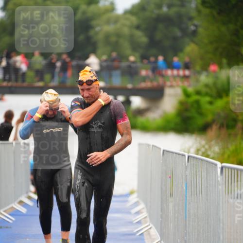 30.08.2026 - Elbe Triathlon Hamburg LAZAROV Photography http://msf.ph/oto/10037689 30.08.2026 09:15:19 Schwimmen 669, 720, 785, 786 meine-sportfotos.de