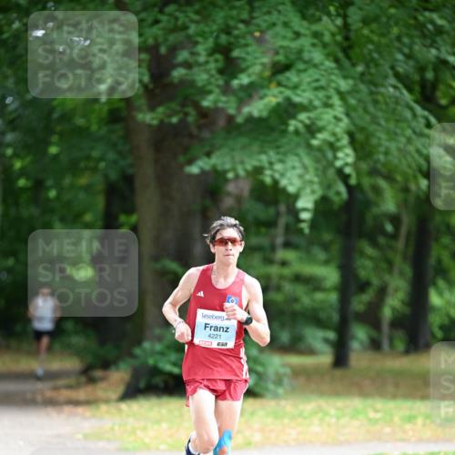 30.08.2026 - Blankeneser Heldenlauf Dr. Thomas Lammeyer http://msf.ph/oto/10038030 30.08.2026 11:00:26 Laufen 4221 meine-sportfotos.de