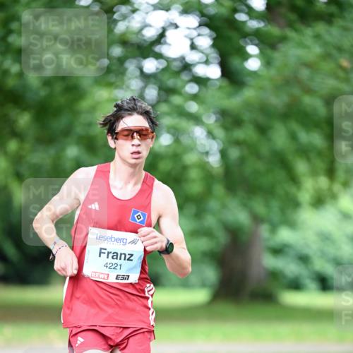 30.08.2026 - Blankeneser Heldenlauf Dr. Thomas Lammeyer http://msf.ph/oto/10038045 30.08.2026 11:00:28 Laufen 4221, 90 meine-sportfotos.de