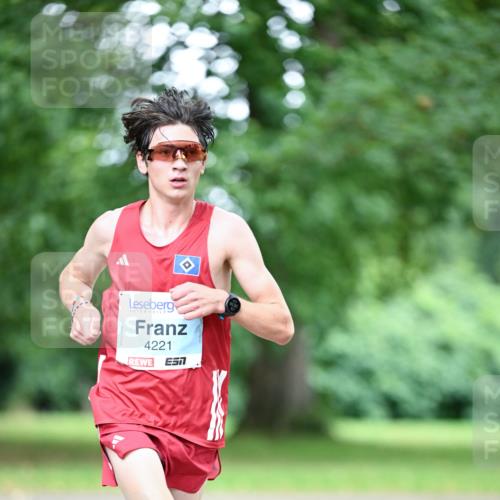 30.08.2026 - Blankeneser Heldenlauf Dr. Thomas Lammeyer http://msf.ph/oto/10038046 30.08.2026 11:00:29 Laufen 4221, 90 meine-sportfotos.de