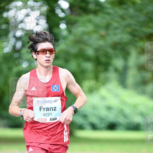 30.08.2026 - Blankeneser Heldenlauf Dr. Thomas Lammeyer http://msf.ph/oto/10038047 30.08.2026 11:00:29 Laufen 4221, 7 meine-sportfotos.de