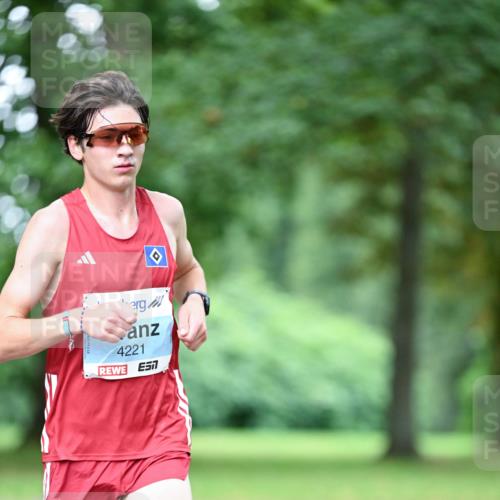 30.08.2026 - Blankeneser Heldenlauf Dr. Thomas Lammeyer http://msf.ph/oto/10038048 30.08.2026 11:00:29 Laufen 94, 4221 meine-sportfotos.de