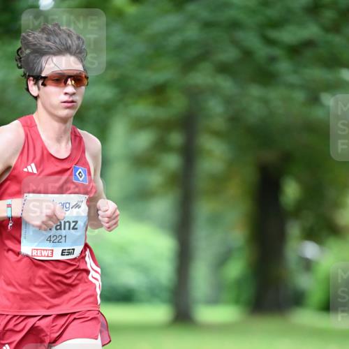 30.08.2026 - Blankeneser Heldenlauf Dr. Thomas Lammeyer http://msf.ph/oto/10038049 30.08.2026 11:00:29 Laufen 4221 meine-sportfotos.de