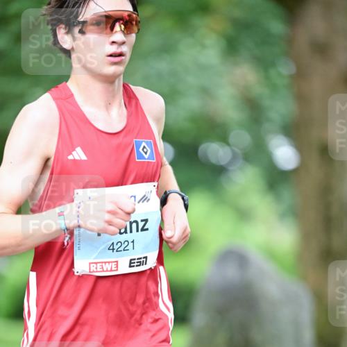 30.08.2026 - Blankeneser Heldenlauf Dr. Thomas Lammeyer http://msf.ph/oto/10038053 30.08.2026 11:00:29 Laufen 21, 1, 4221 meine-sportfotos.de