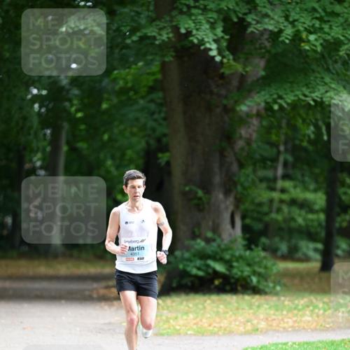 30.08.2026 - Blankeneser Heldenlauf Dr. Thomas Lammeyer http://msf.ph/oto/10038059 30.08.2026 11:00:37 Laufen 4351 meine-sportfotos.de