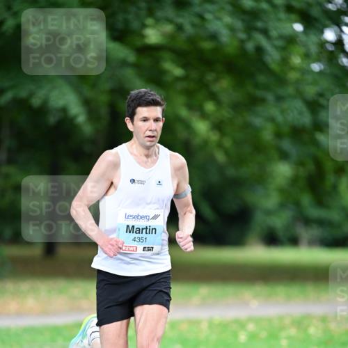 30.08.2026 - Blankeneser Heldenlauf Dr. Thomas Lammeyer http://msf.ph/oto/10038077 30.08.2026 11:00:39 Laufen 4351 meine-sportfotos.de