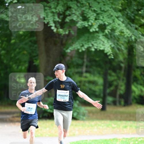 30.08.2026 - Blankeneser Heldenlauf Dr. Thomas Lammeyer http://msf.ph/oto/10038136 30.08.2026 11:04:39 Laufen 4206, 4143 meine-sportfotos.de