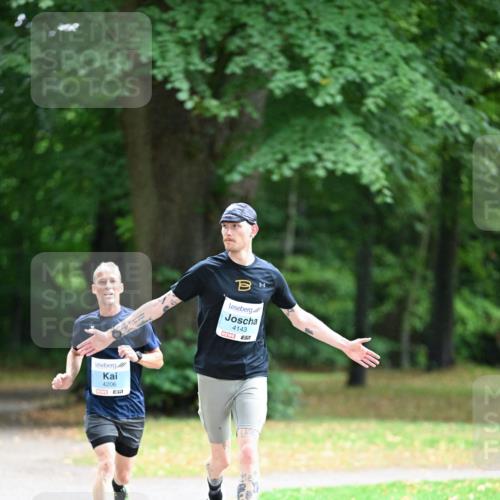 30.08.2026 - Blankeneser Heldenlauf Dr. Thomas Lammeyer http://msf.ph/oto/10038138 30.08.2026 11:04:39 Laufen 4206, 4143 meine-sportfotos.de