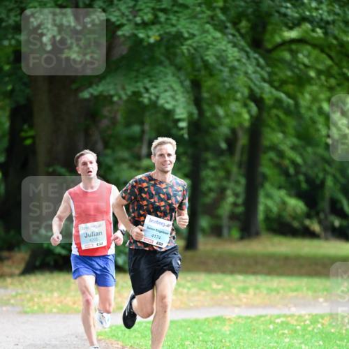 30.08.2026 - Blankeneser Heldenlauf Dr. Thomas Lammeyer http://msf.ph/oto/10038288 30.08.2026 11:07:24 Laufen 4205, 4174 meine-sportfotos.de