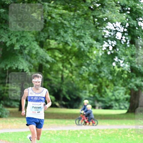 30.08.2026 - Blankeneser Heldenlauf Dr. Thomas Lammeyer http://msf.ph/oto/10038380 30.08.2026 11:08:11 Laufen 4259 meine-sportfotos.de