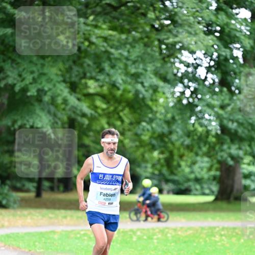 30.08.2026 - Blankeneser Heldenlauf Dr. Thomas Lammeyer http://msf.ph/oto/10038384 30.08.2026 11:08:12 Laufen 4259 meine-sportfotos.de
