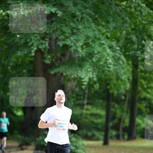 30.08.2026 - Blankeneser Heldenlauf Dr. Thomas Lammeyer http://msf.ph/oto/10038407 30.08.2026 11:08:44 Laufen 4382 meine-sportfotos.de