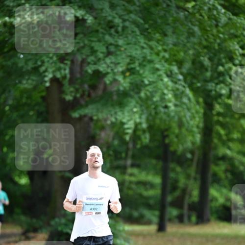 30.08.2026 - Blankeneser Heldenlauf Dr. Thomas Lammeyer http://msf.ph/oto/10038408 30.08.2026 11:08:44 Laufen 4382, 57 meine-sportfotos.de