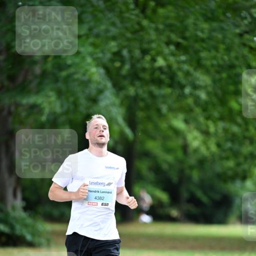 30.08.2026 - Blankeneser Heldenlauf Dr. Thomas Lammeyer http://msf.ph/oto/10038418 30.08.2026 11:08:46 Laufen 4382, 7 meine-sportfotos.de