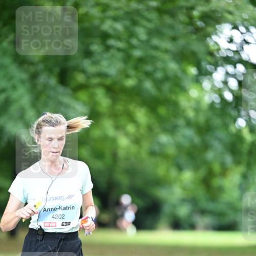 30.08.2026 - Blankeneser Heldenlauf Dr. Thomas Lammeyer http://msf.ph/oto/10038452 30.08.2026 11:08:59 Laufen 4202, 7 meine-sportfotos.de
