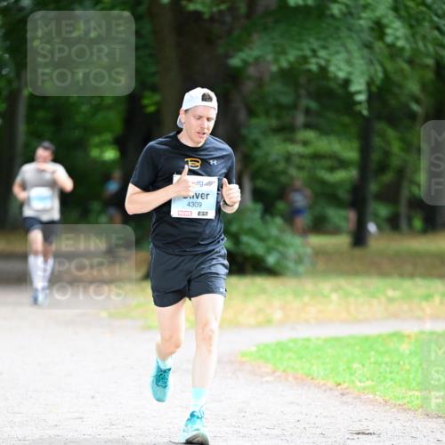 30.08.2026 - Blankeneser Heldenlauf Dr. Thomas Lammeyer http://msf.ph/oto/10038457 30.08.2026 11:09:02 Laufen 4309, 7 meine-sportfotos.de