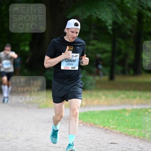 30.08.2026 - Blankeneser Heldenlauf Dr. Thomas Lammeyer http://msf.ph/oto/10038462 30.08.2026 11:09:02 Laufen 91, 1, 4309, 57 meine-sportfotos.de